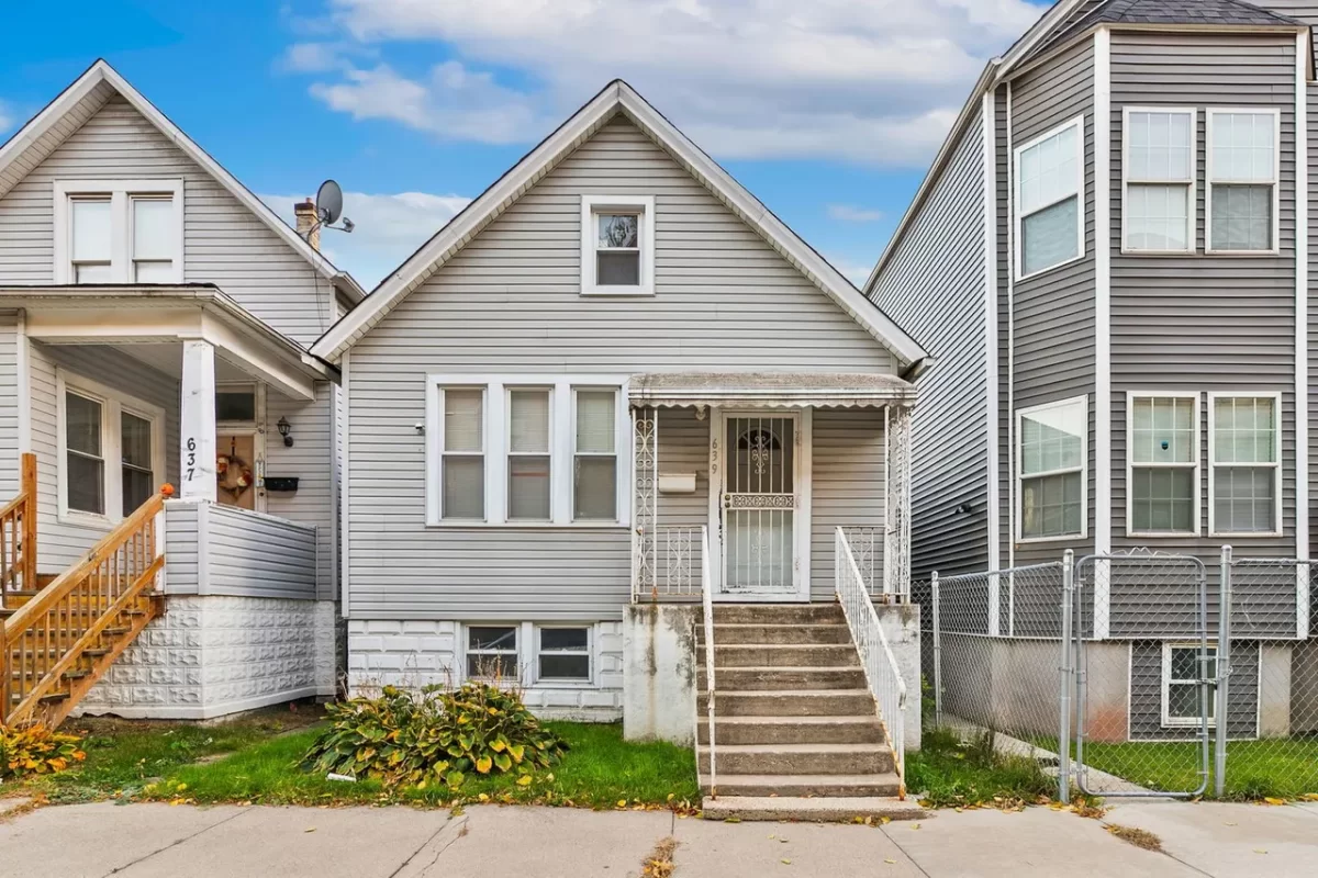 3BR House for Sale in Chicago, IL