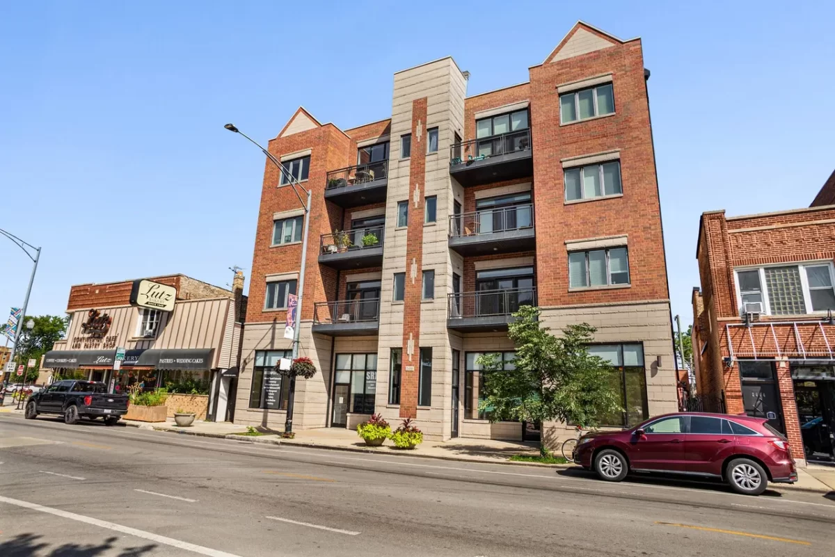 3BR Condo for Sale in Chicago, IL