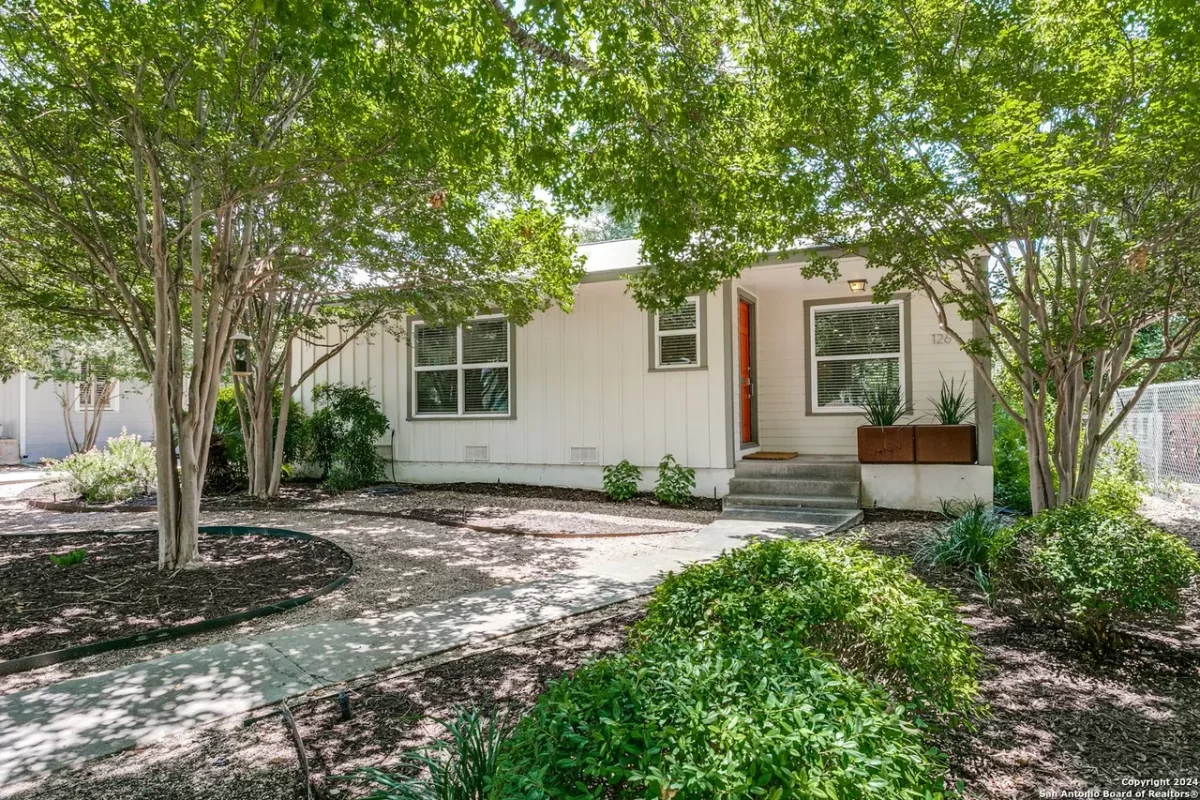 2BR House for Rent in San Antonio, TX