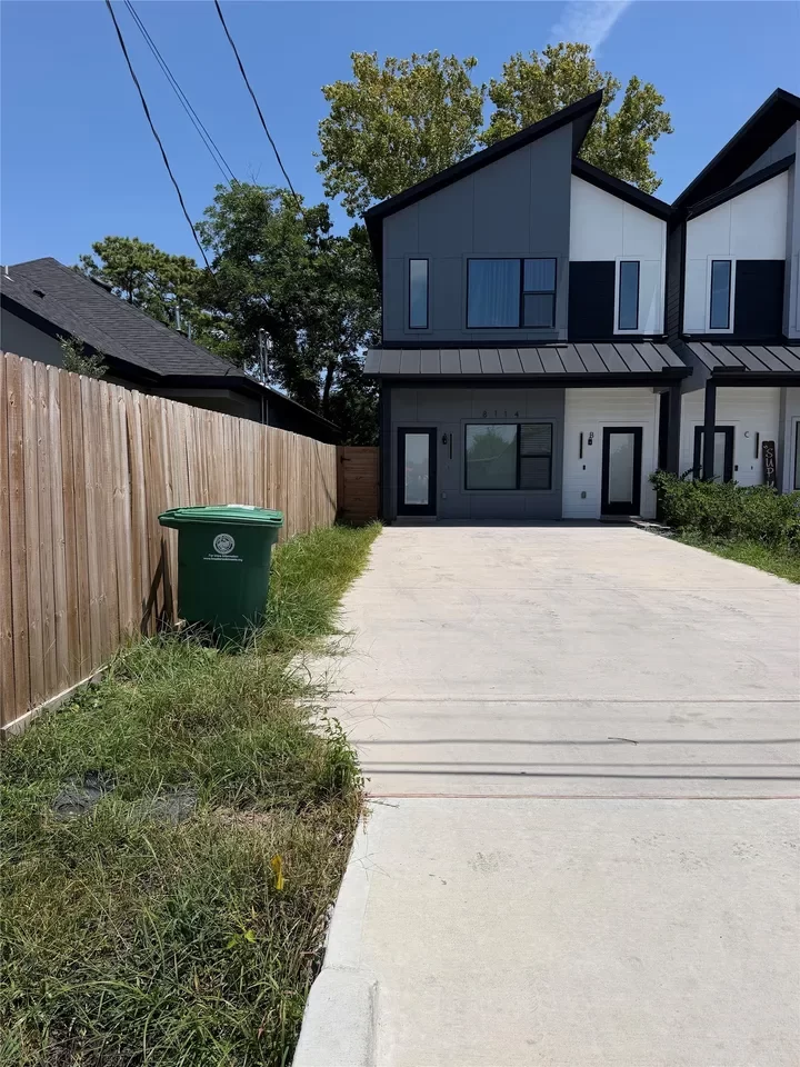 2BR House for Rent in Houston, TX