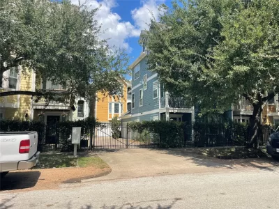 4BR Condo for Rent in Houston, TX