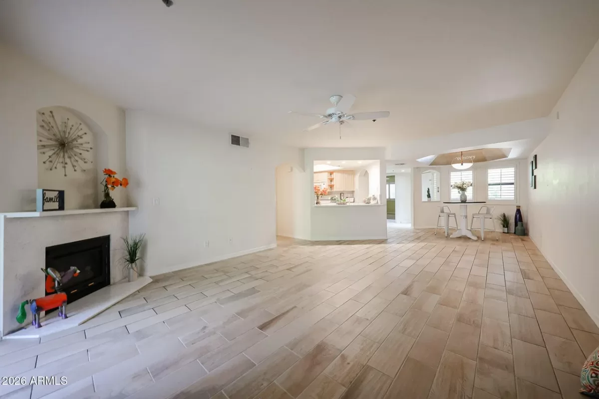 2BR Condo for Sale in Phoenix, AZ