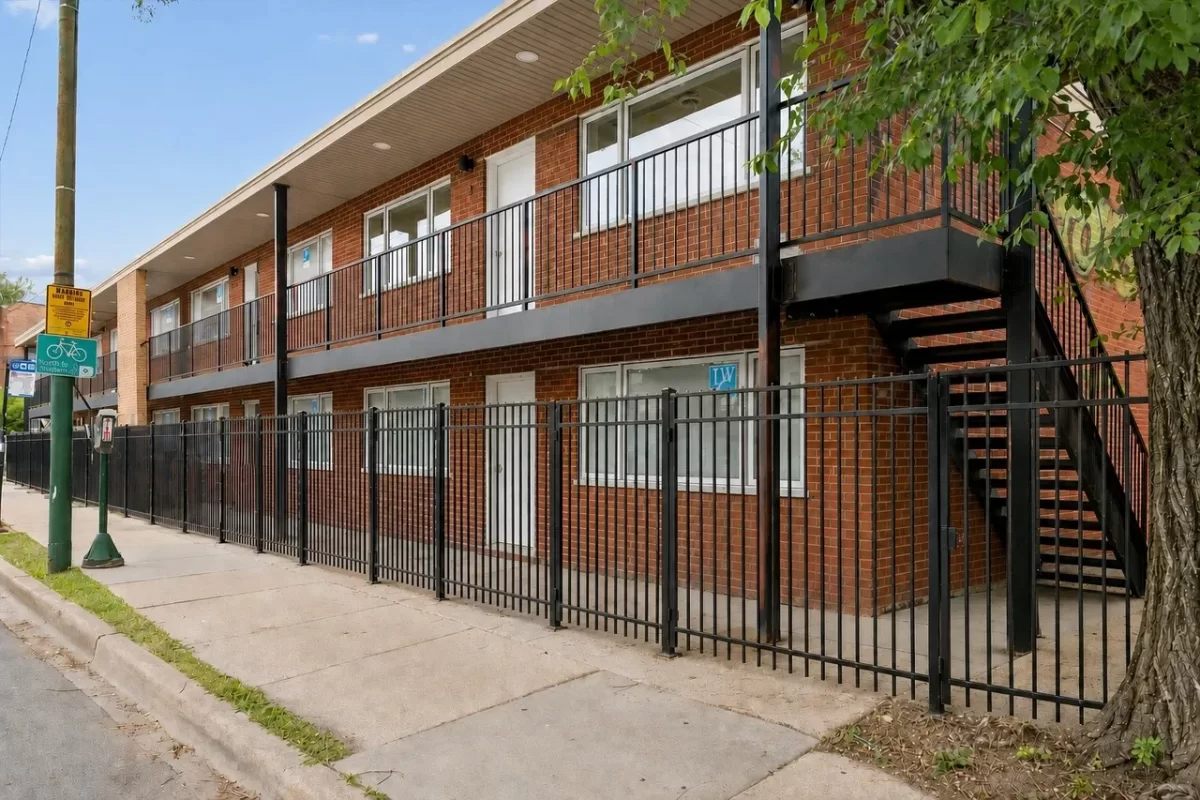 2BR Apartment for Rent in Chicago, IL