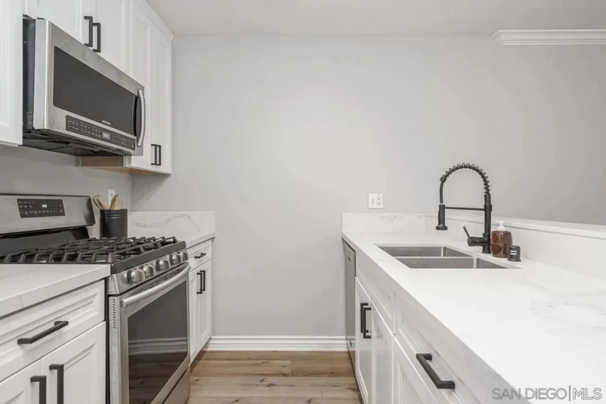 2BR Condo for Rent in San Diego, CA