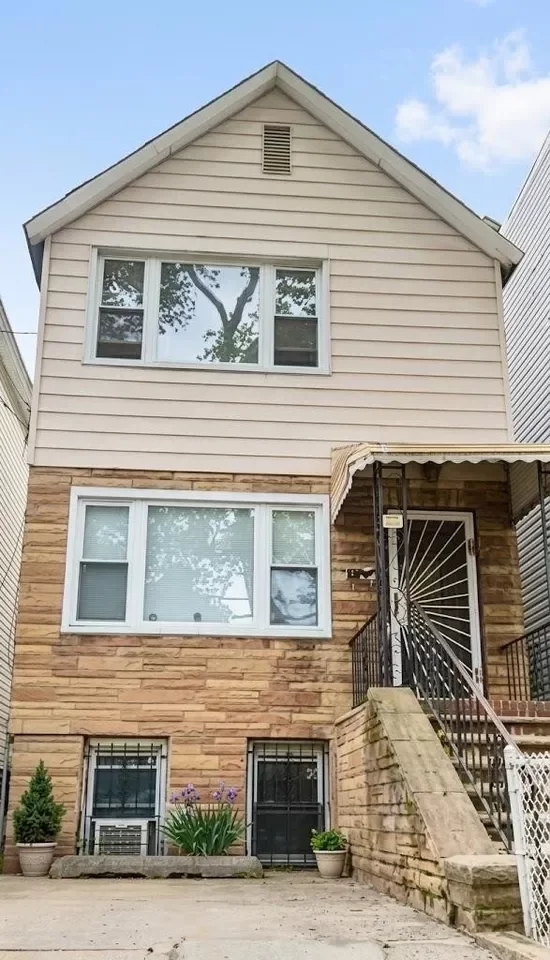 2BR Multi-Family for Rent in Jersey City, NJ