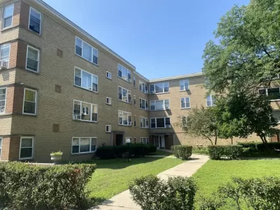 Condo for Sale in Chicago, IL