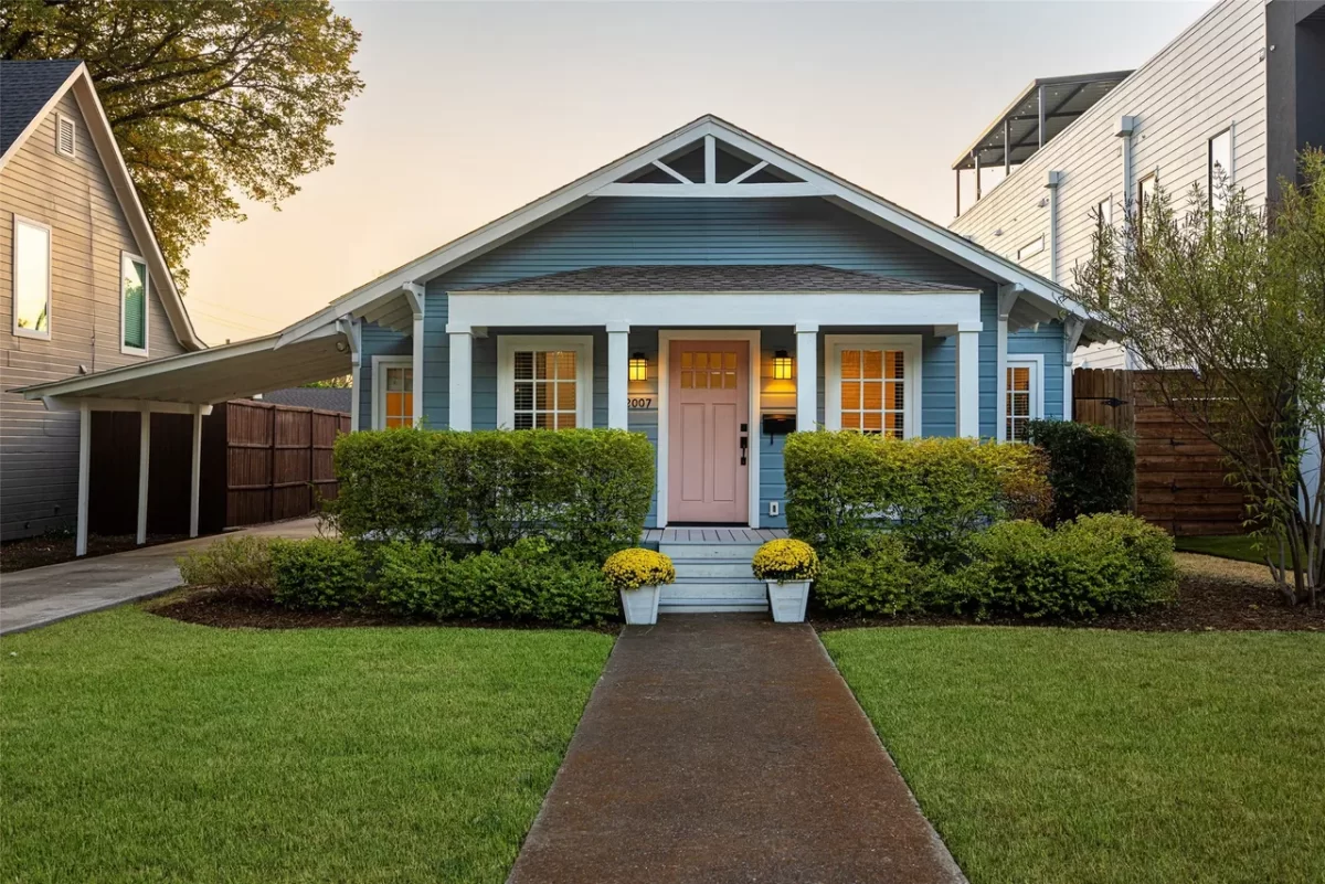 2BR House for Sale in Dallas, TX