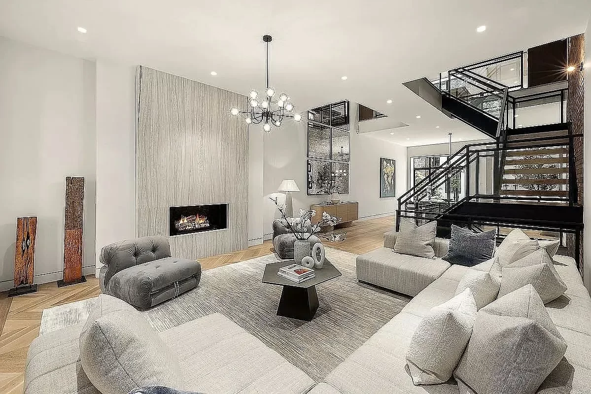 8BR House for Rent in New York, NY