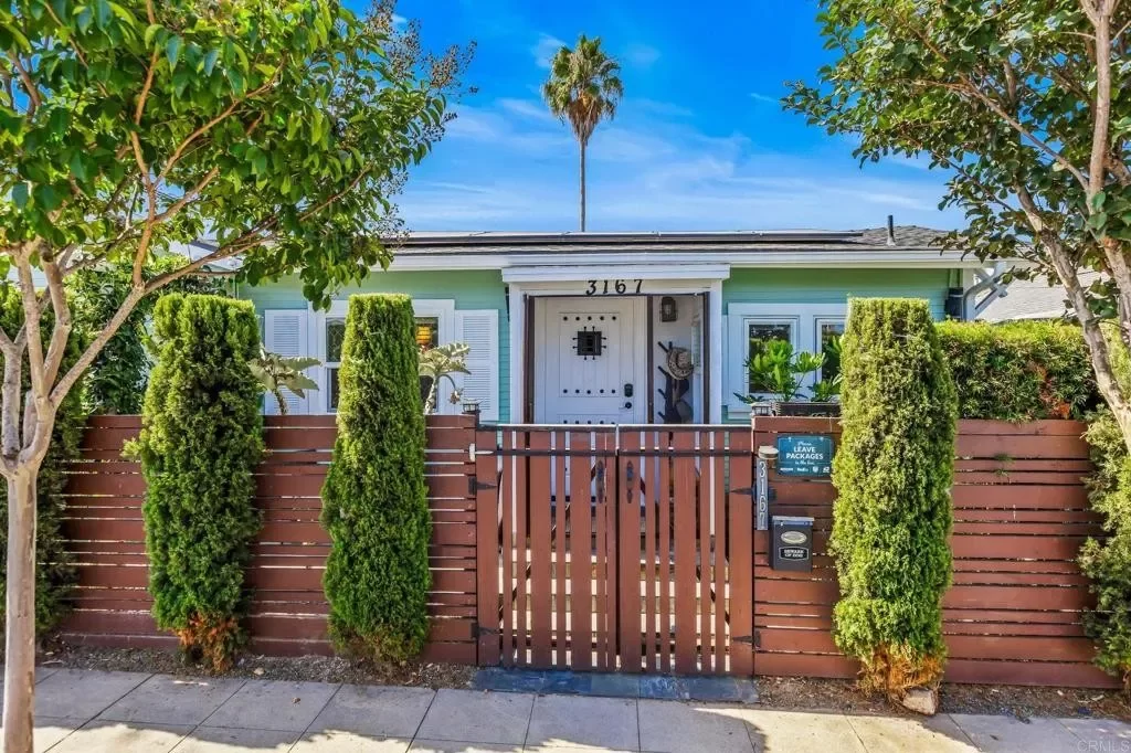2BR House for Sale in San Diego, CA