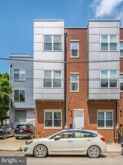 3BR Townhouse for Sale in Philadelphia, PA