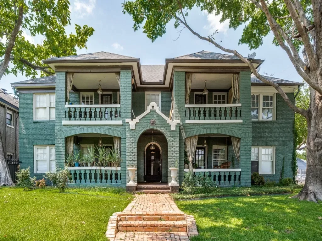 Studio Apartment for Sale in Dallas, TX
