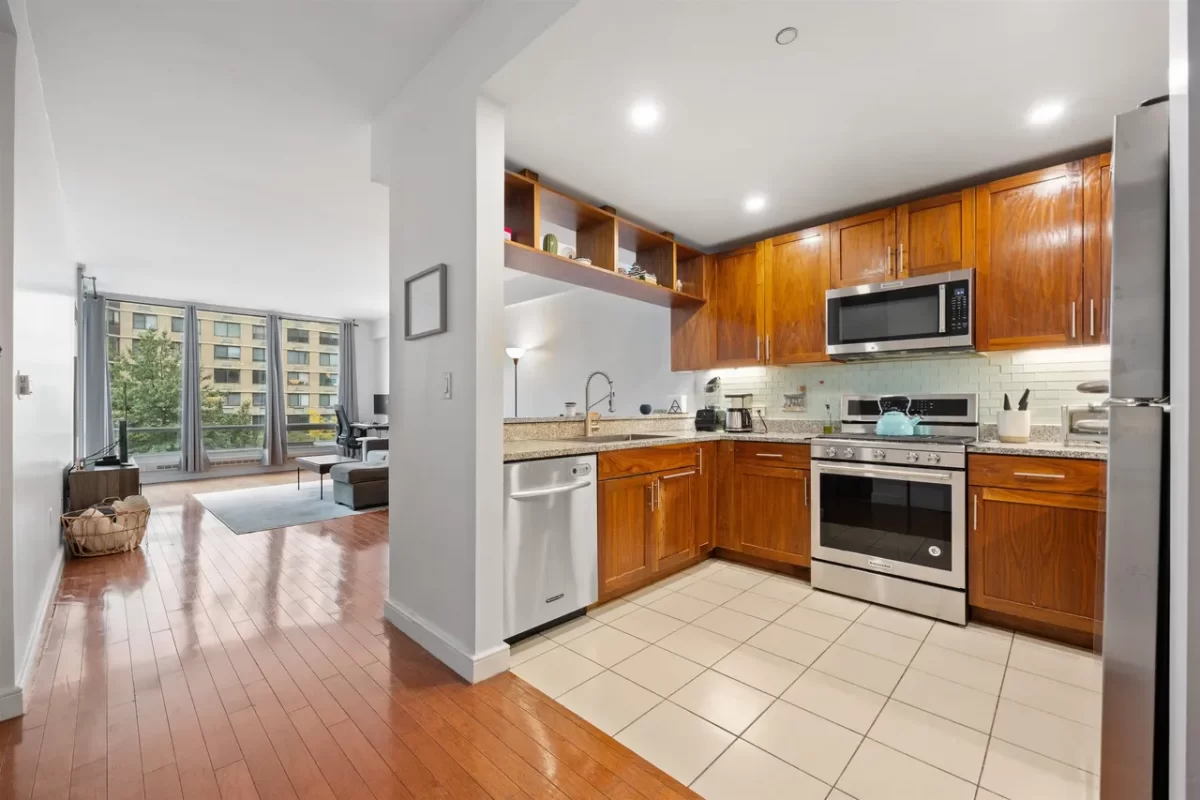 1BR Condo for Sale in Jersey City, NJ