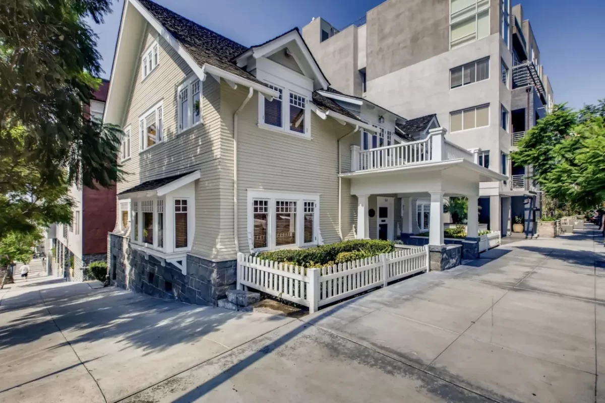 Condo for Sale in San Diego, CA