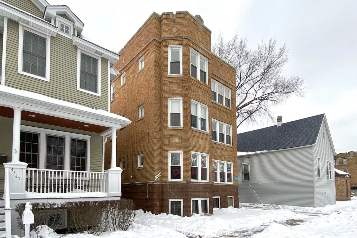 2BR Apartment for Rent in Chicago, IL