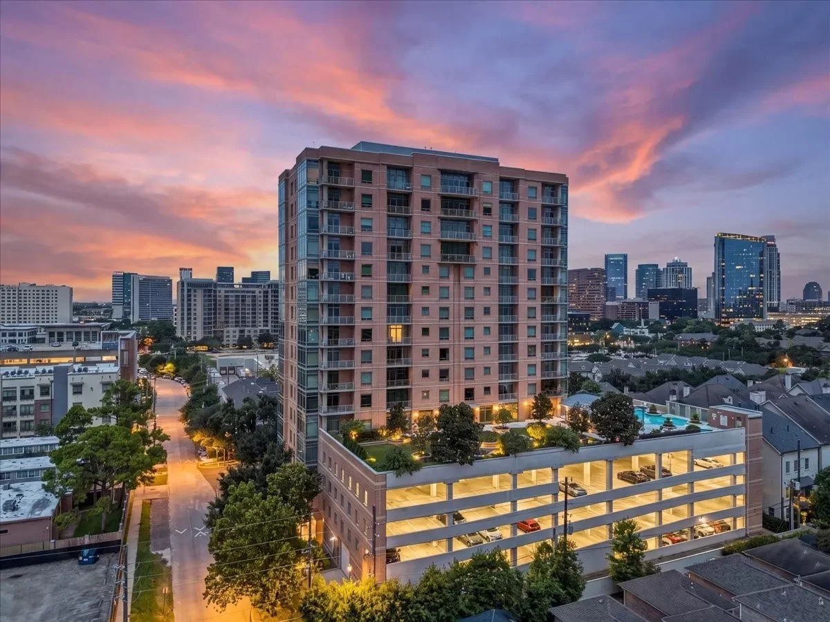2BR Condo for Sale in Houston, TX