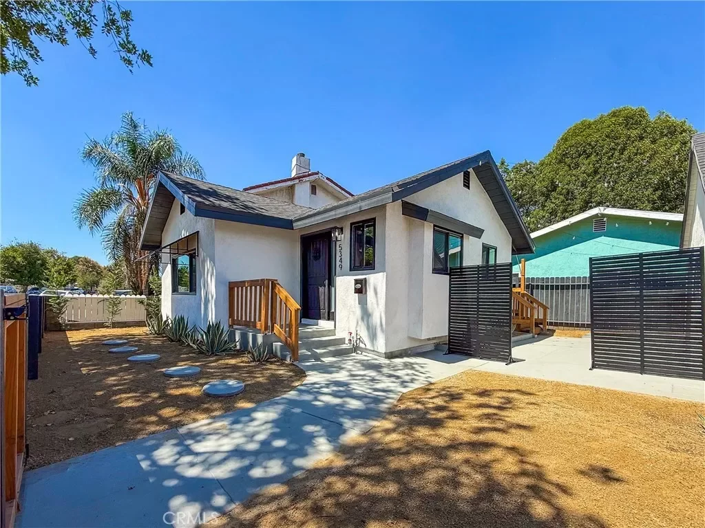 2BR House for Sale in Los Angeles, CA