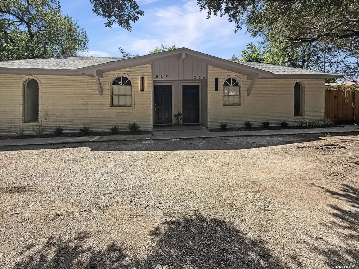 2BR House for Rent in San Antonio, TX