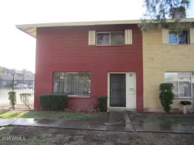 3BR Townhouse for Sale in Glendale, AZ
