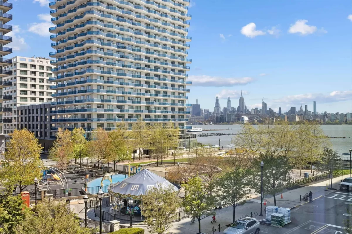 2BR Multi-Family for Rent in Jersey City, NJ