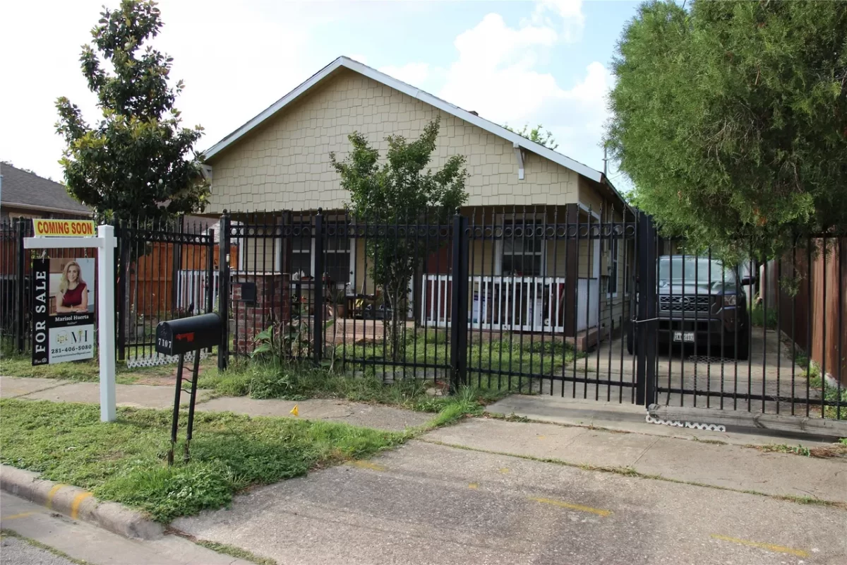 4BR House for Sale in Houston, TX