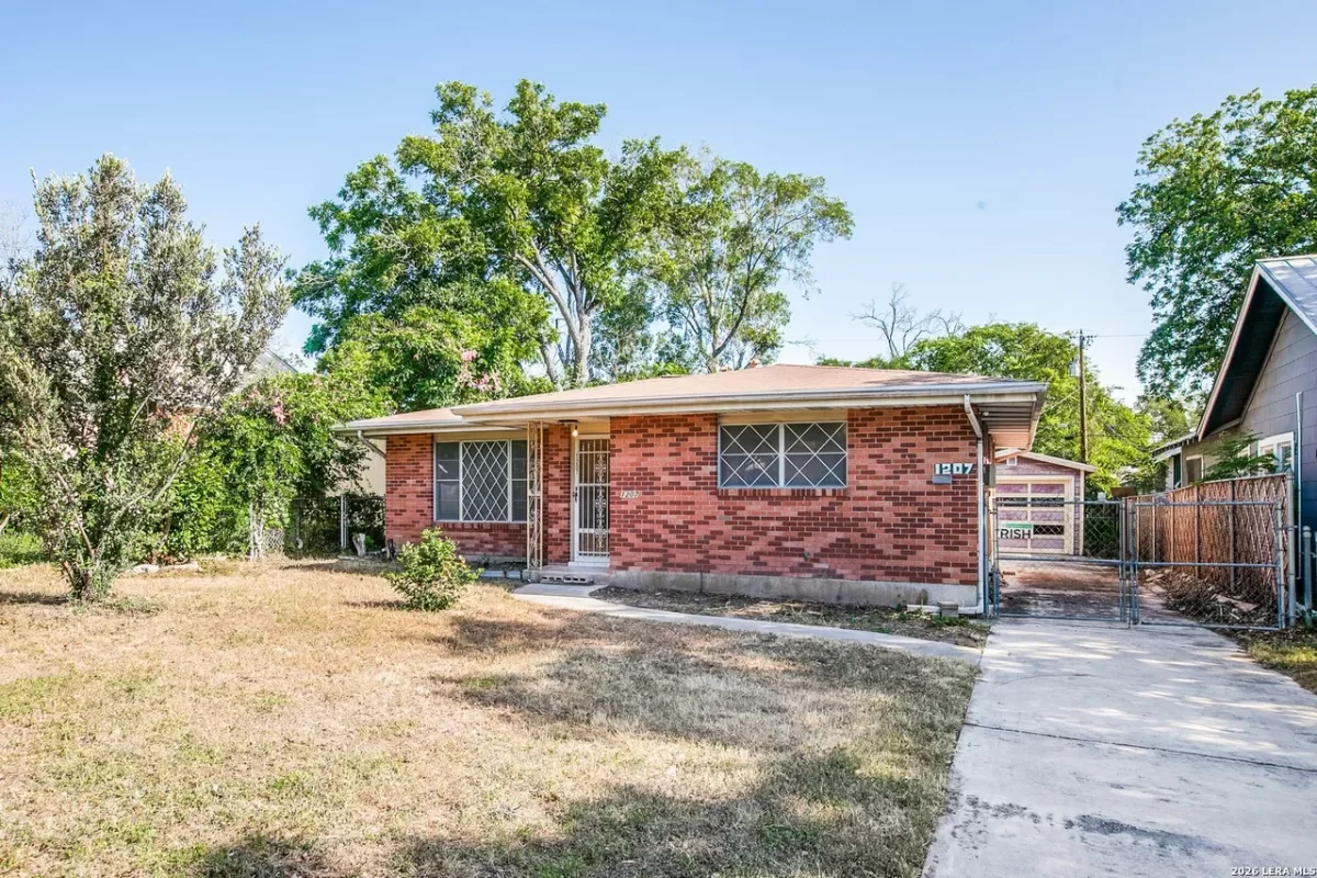 2BR House for Sale in San Antonio, TX