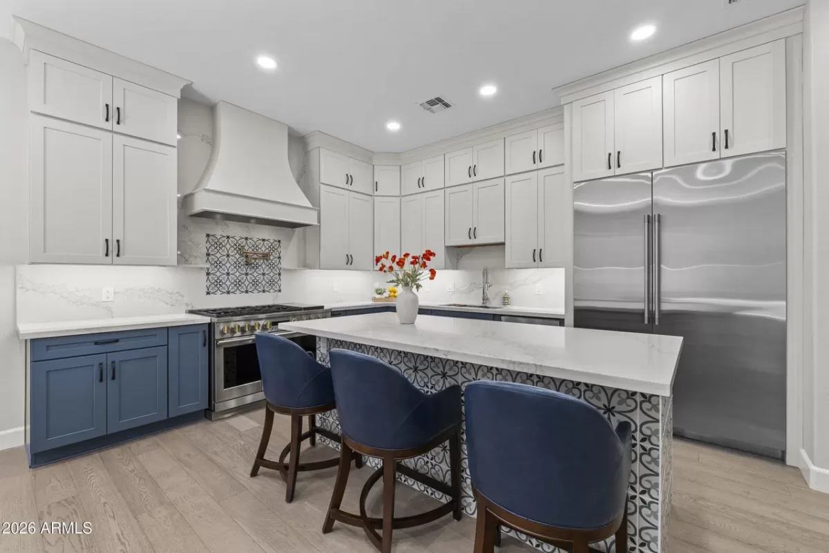 4BR House for Sale in Phoenix, AZ