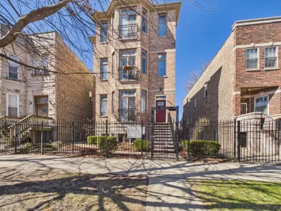 3BR Condo for Sale in Chicago, IL