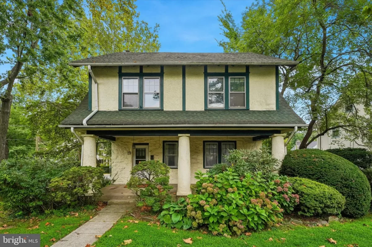 6BR House for Sale in Narberth, PA