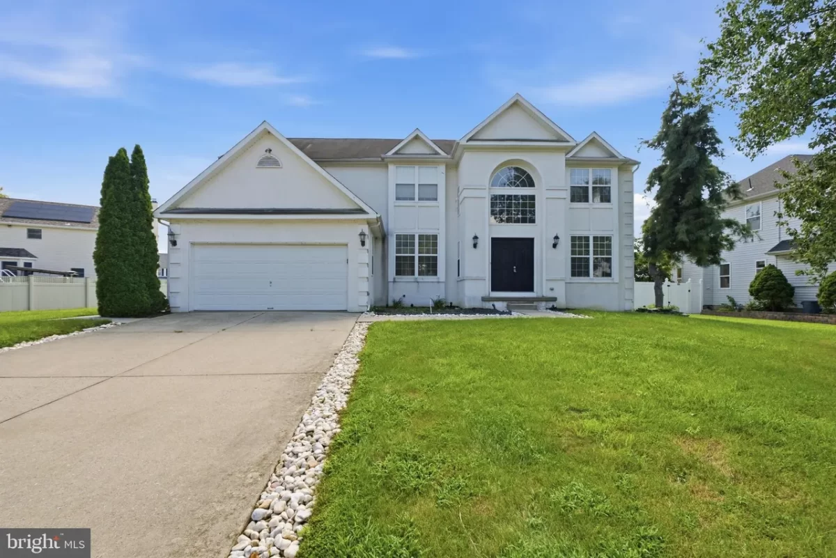 4BR House for Sale in Woodbury, NJ