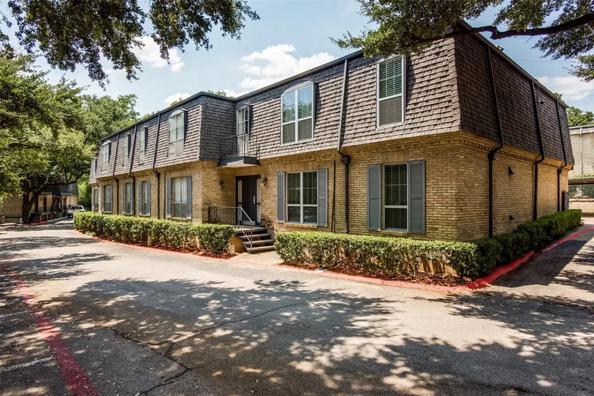 2BR Condo for Rent in Dallas, TX