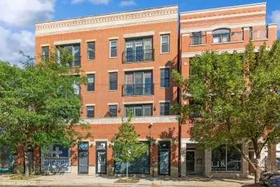 2BR Condo for Sale in Chicago, IL