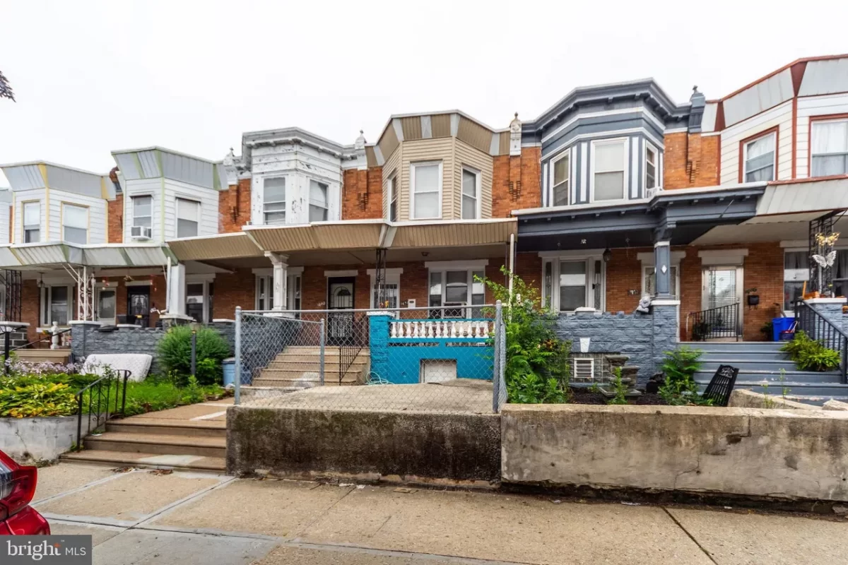 4BR Townhouse for Sale in Philadelphia, PA