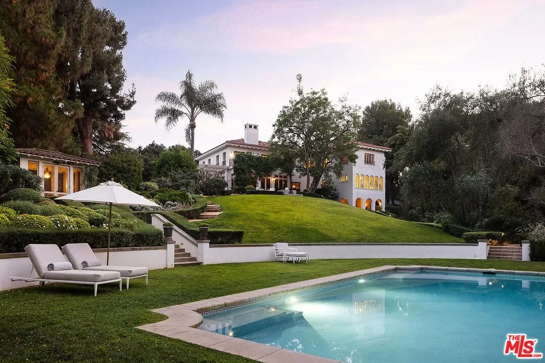 6BR House for Sale in Los Angeles, CA