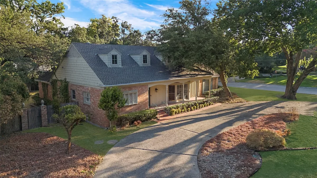 4BR House for Sale in Dallas, TX