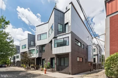 3BR Townhouse for Sale in Philadelphia, PA