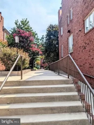 2BR Condo for Sale in Philadelphia, PA