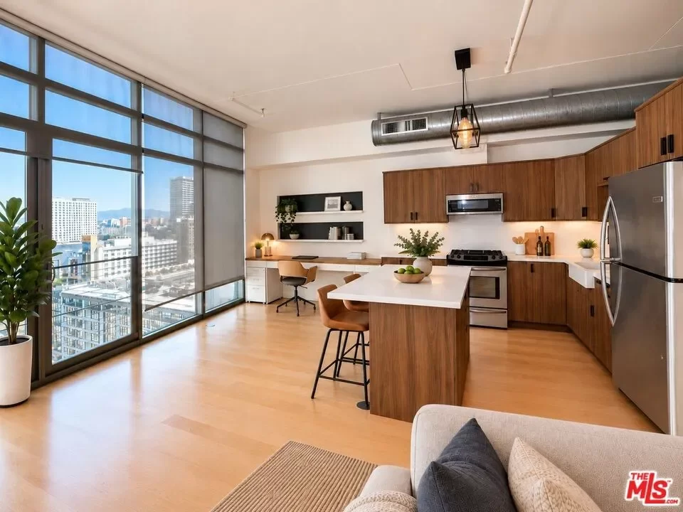 1BR Condo for Sale in Los Angeles, CA