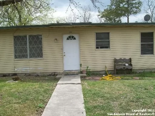 2BR House for Sale in San Antonio, TX