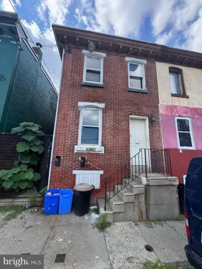 2BR Townhouse for Sale in Philadelphia, PA