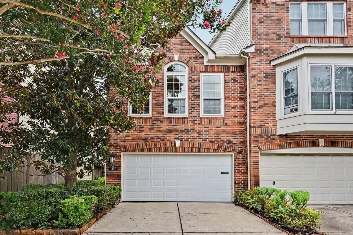 3BR Townhouse for Sale in Houston, TX