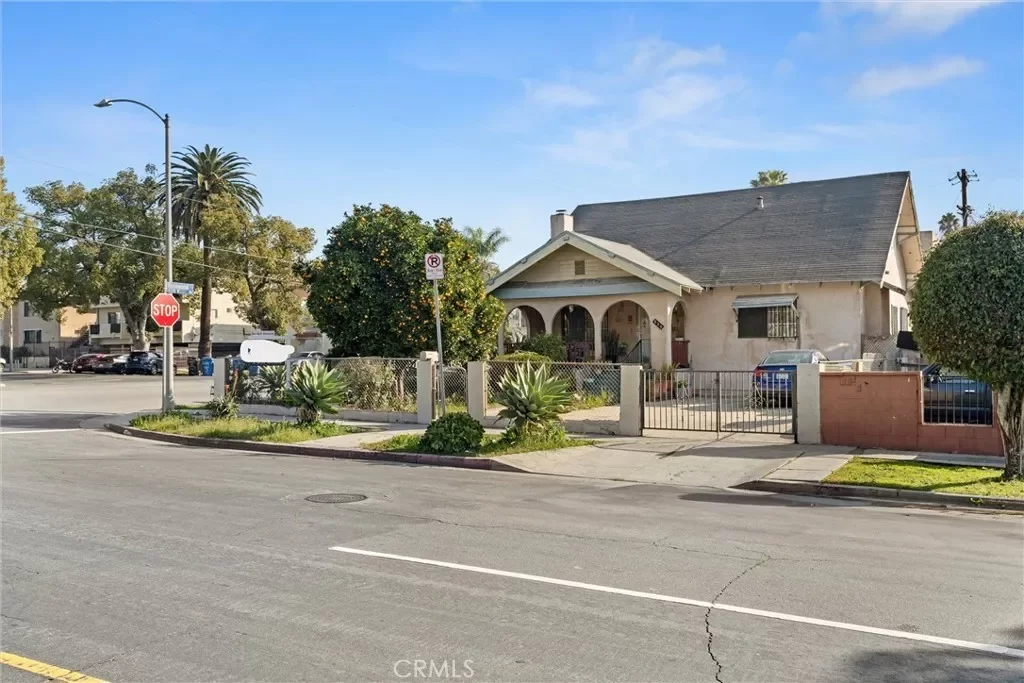 1BR Multi-Family for Sale in Los Angeles, CA