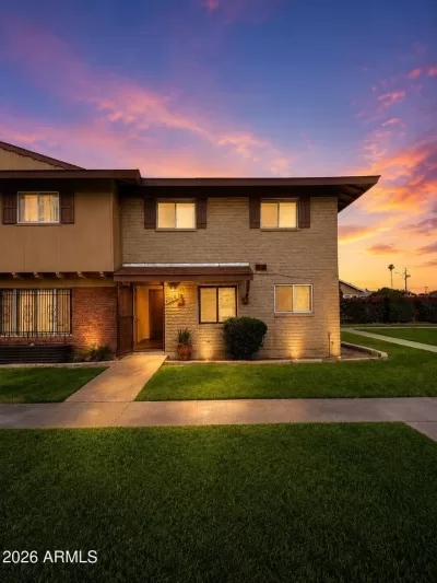 3BR Townhouse for Sale in Glendale, AZ