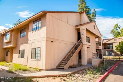 2BR Townhouse for Sale in Glendale, AZ
