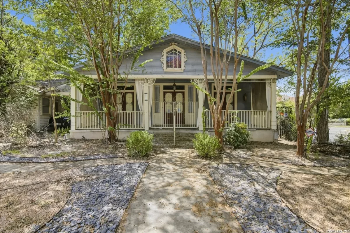 2BR House for Sale in San Antonio, TX