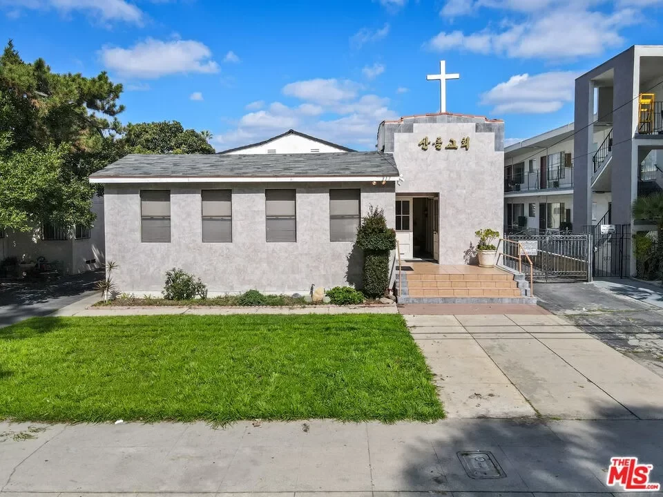 Multi-Family for Sale in Glendale, CA