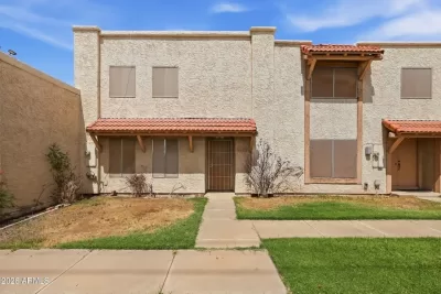 3BR Townhouse for Sale in Phoenix, AZ
