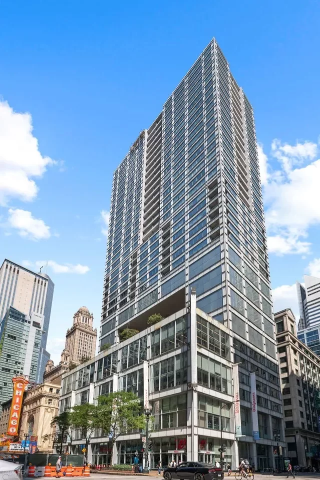 1BR Condo for Sale in Chicago, IL