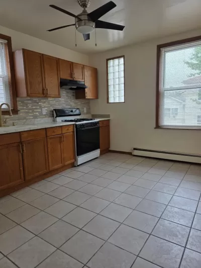 3BR Multi-Family for Rent in Jersey City, NJ