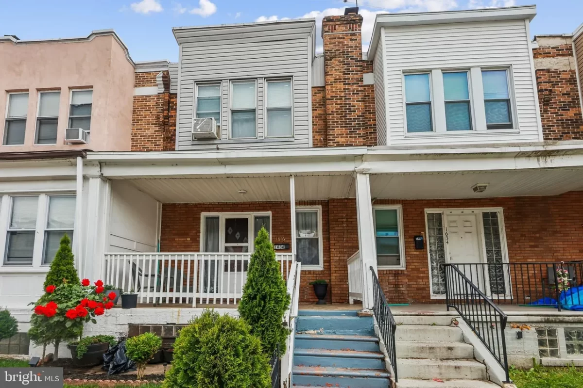 3BR Townhouse for Sale in Oaklyn, NJ