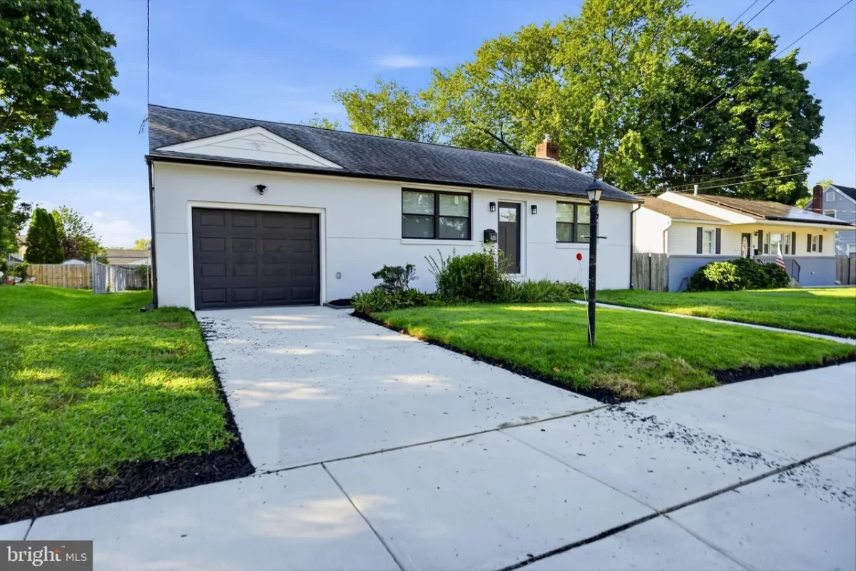 2BR House for Sale in Bellmawr, NJ